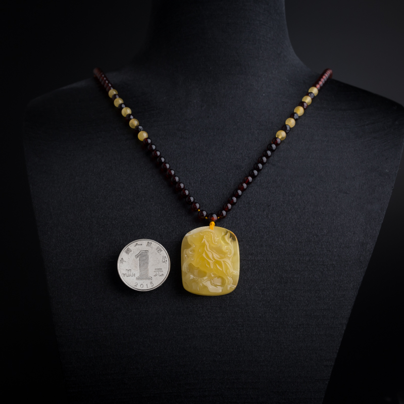 鸡油黄蜜蜡吊坠-红掌柜