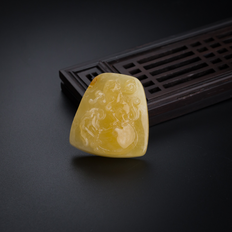 天然鸡油黄蜜蜡猴子吊坠-红掌柜