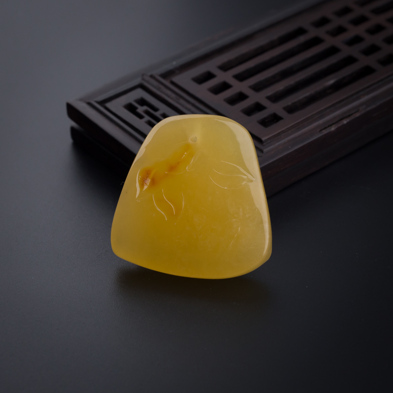 天然满蜜蜜蜡羊吊坠-红掌柜