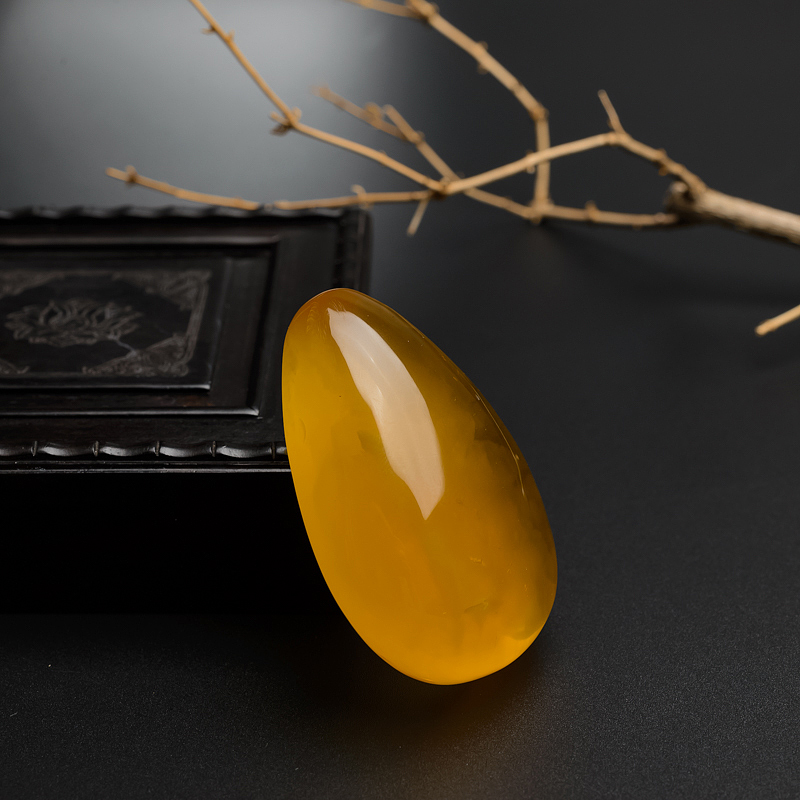 鸡油黄蜜蜡随形吊坠 - 红掌柜