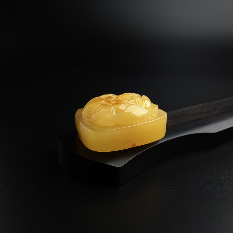 波罗的海天然鸡油黄蜜蜡吊坠-红掌柜