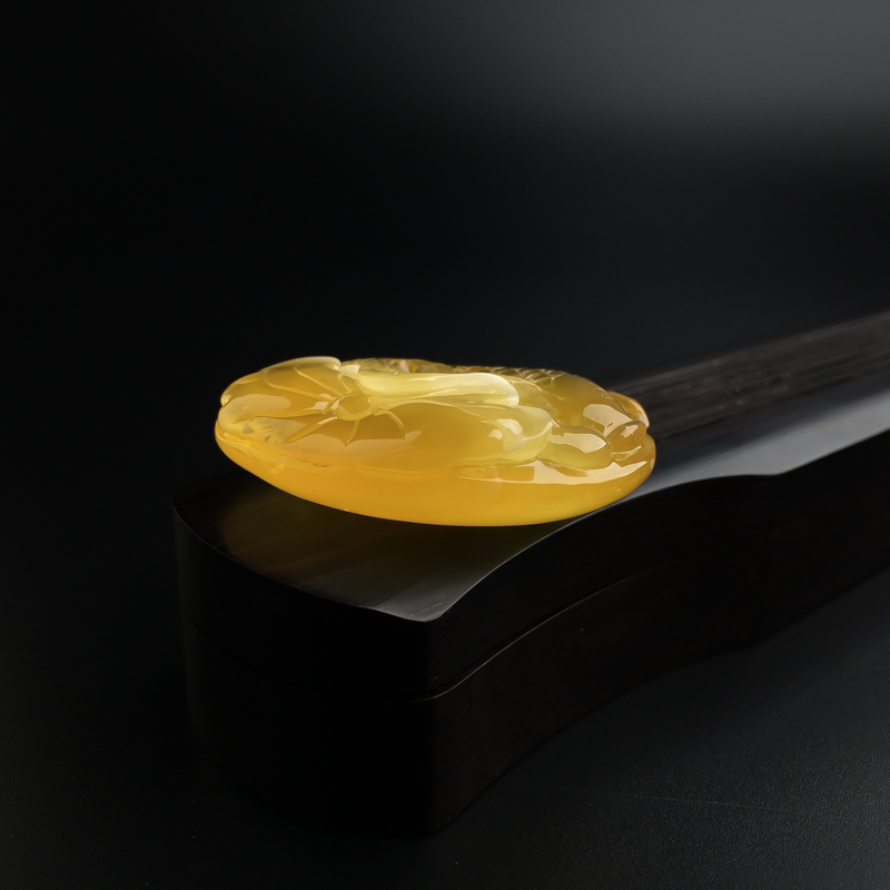 波罗的海天然金包蜜蜜蜡鱼吊坠-红掌柜