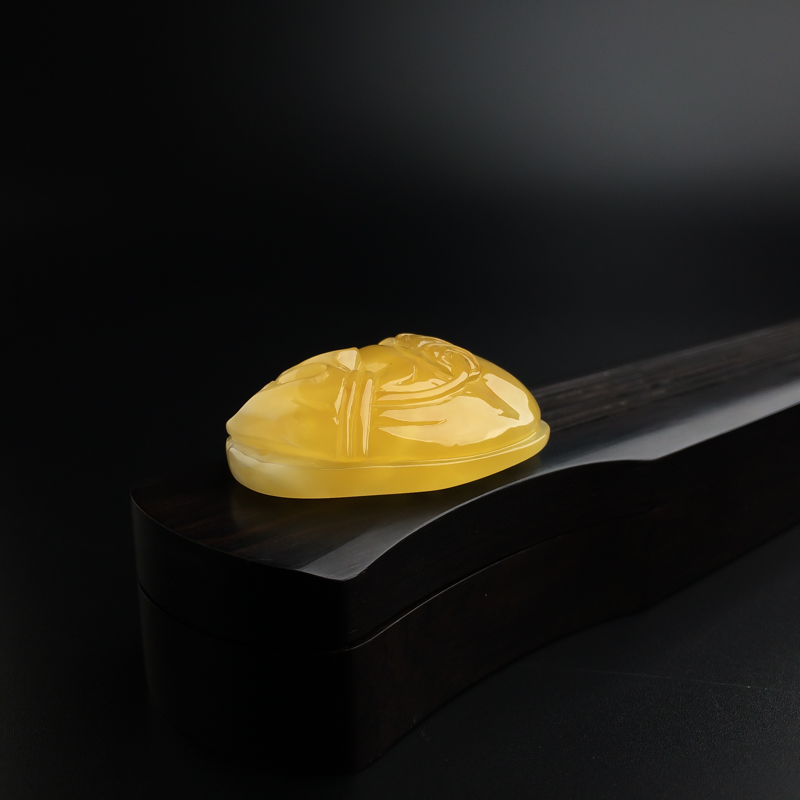 波罗的海天然鸡油黄蜜蜡吊坠-红掌柜