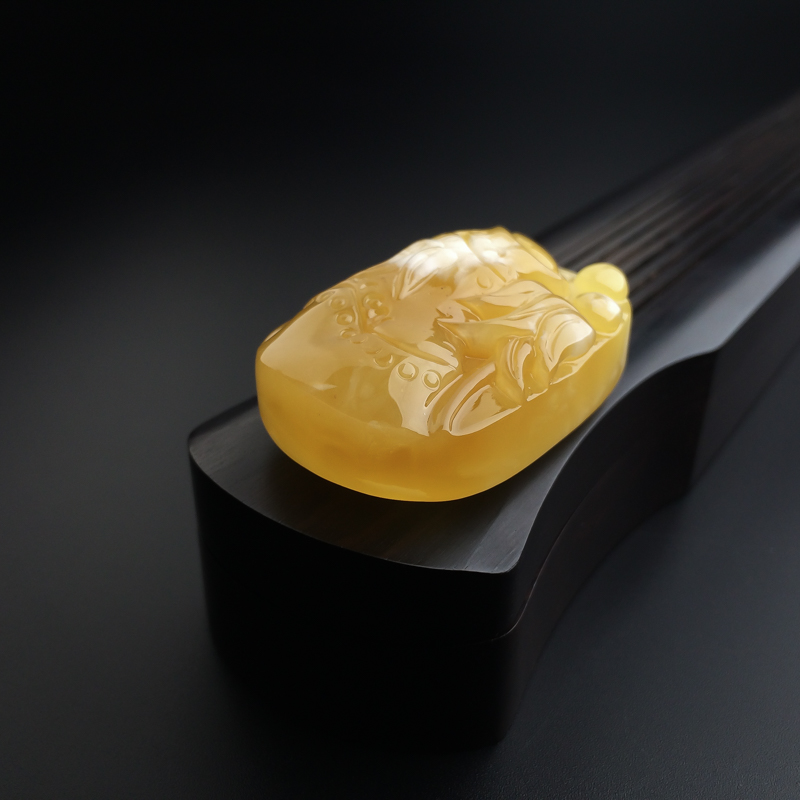 波罗的海天然鸡油黄蜜蜡吊坠-红掌柜