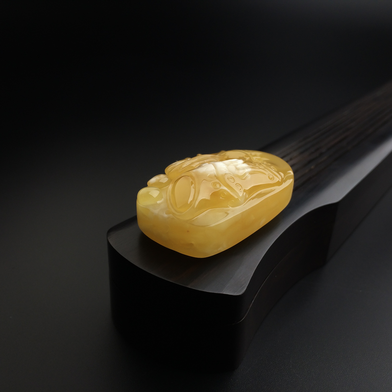 鸡油黄蜜蜡竹节吊坠-红掌柜