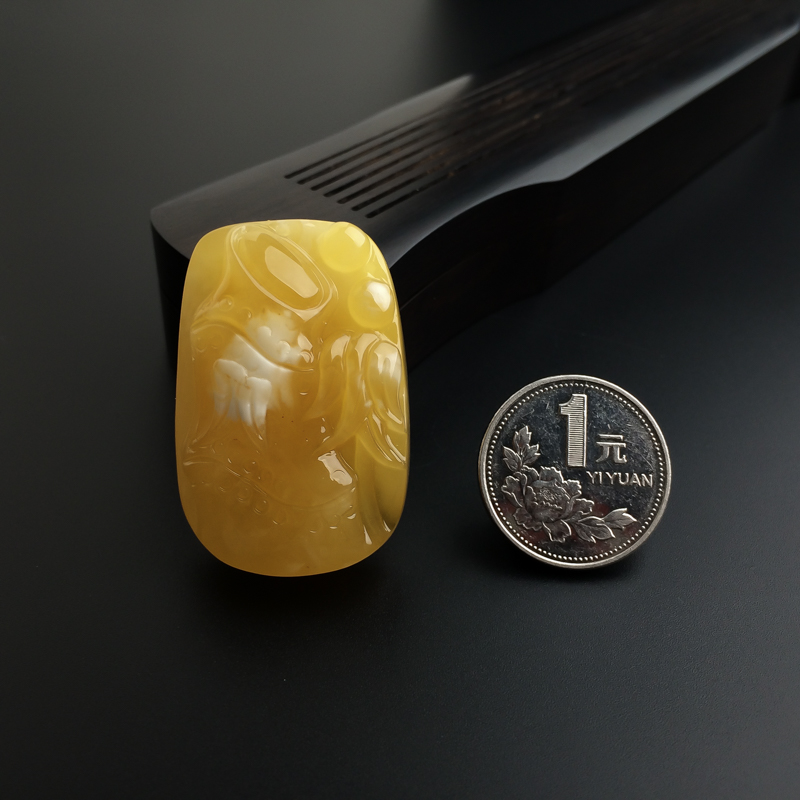 鸡油黄蜜蜡吊坠-红掌柜