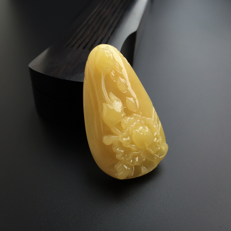 天然鸡油黄蜜蜡牡丹花吊坠-红掌柜