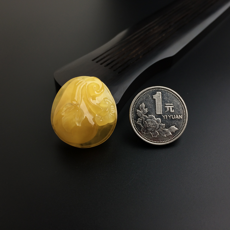 天然鸡油黄蜜蜡吊坠-红掌柜