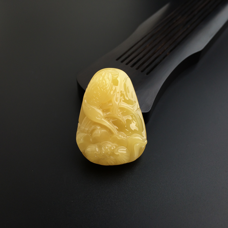 波罗的海天然鸡油黄蜜蜡花鸟吊坠-红掌柜