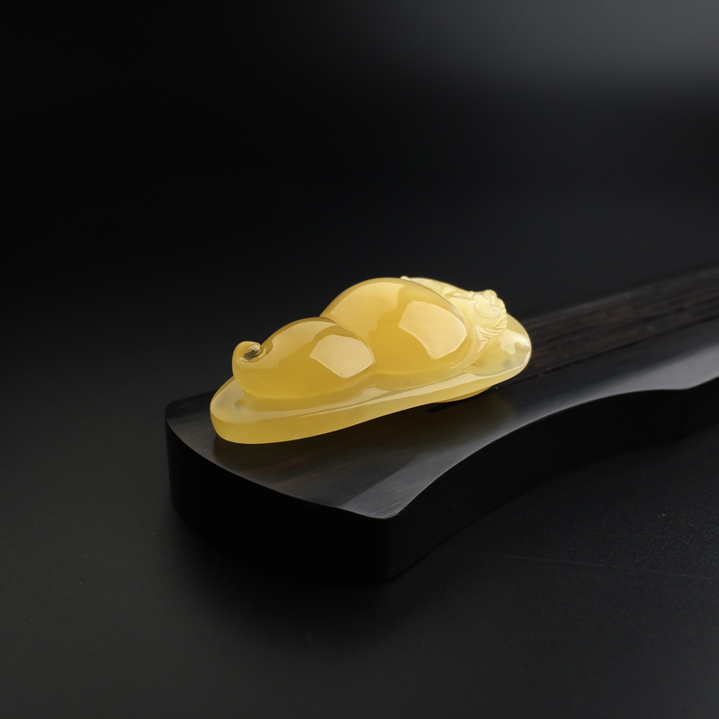 波罗的海天然鸡油黄蜜蜡吊坠-红掌柜