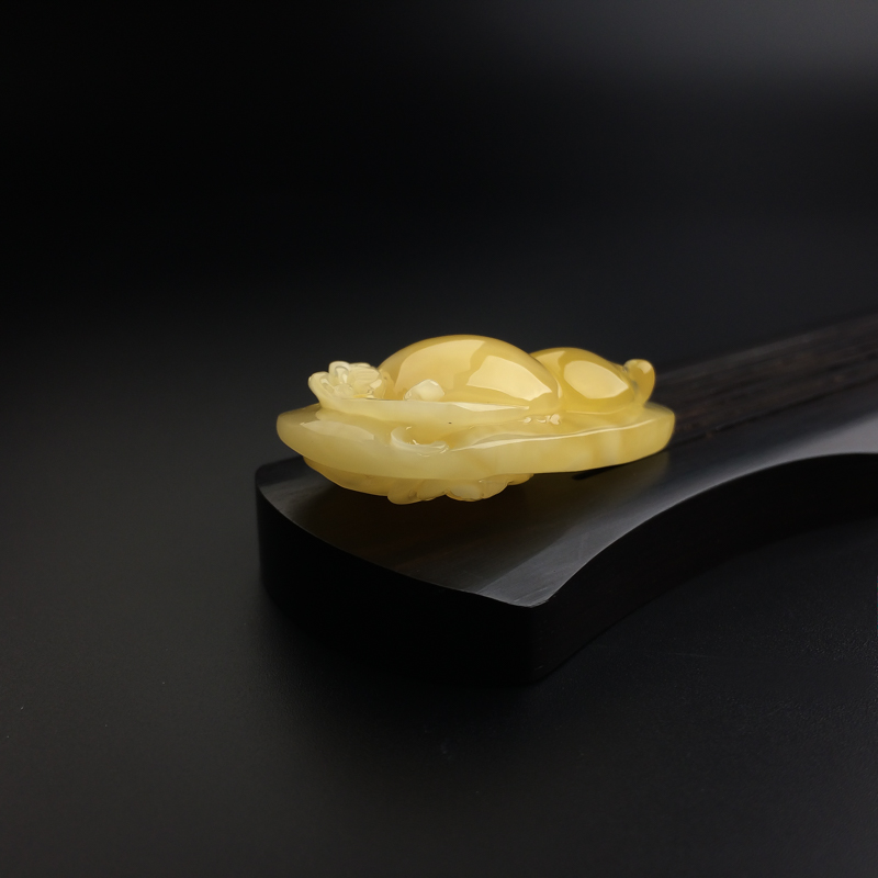 鸡油黄蜜蜡葫芦吊坠-红掌柜