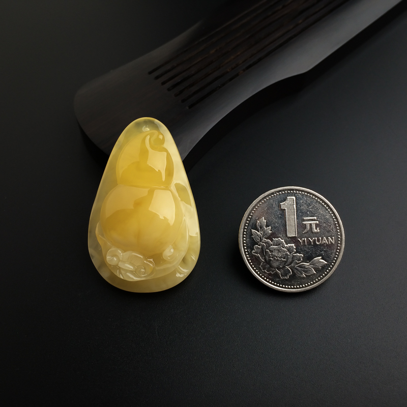 鸡油黄蜜蜡吊坠-红掌柜