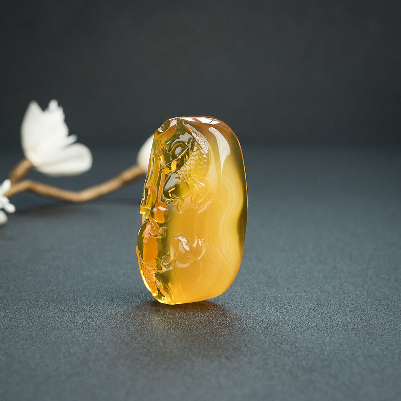 褐黄蜜蜡年年有余吊坠 - 红掌柜