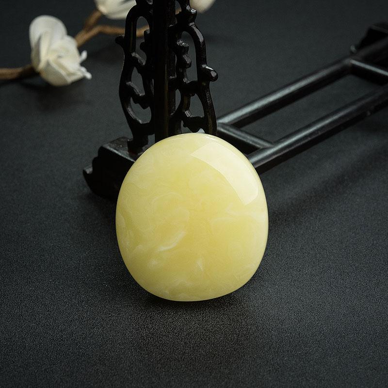 蜜蜡千手观音吊坠 - 红掌柜