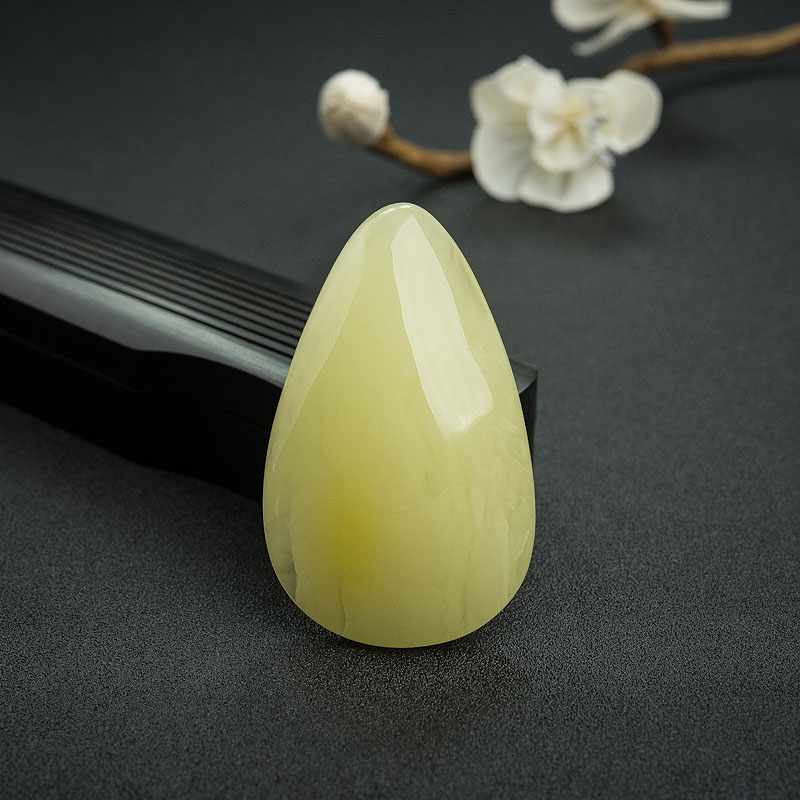 乌克兰天然浅黄蜜蜡随形吊坠 - 红掌柜
