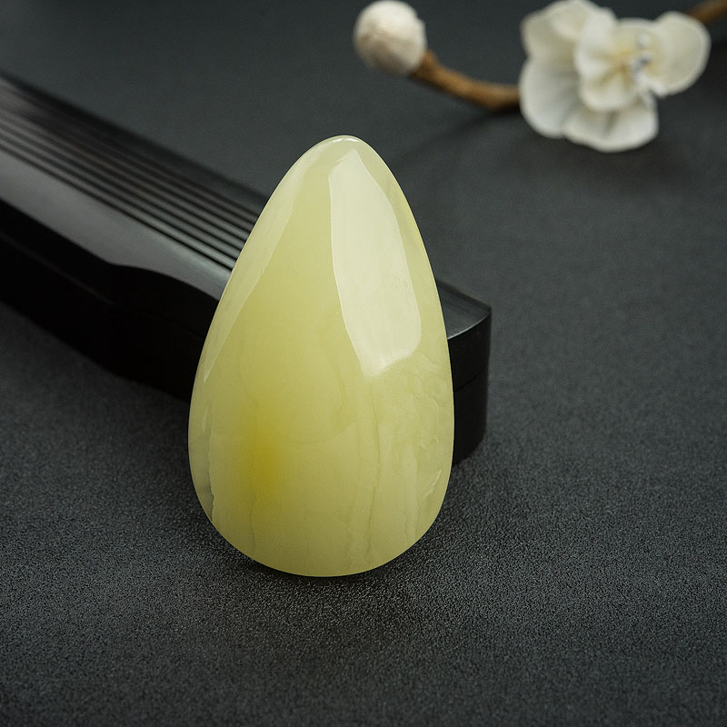 浅黄蜜蜡随形吊坠 - 红掌柜