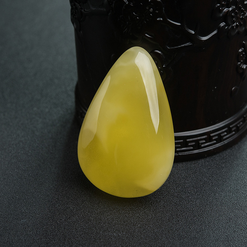 波罗的海鸡油黄蜜蜡随形吊坠-红掌柜