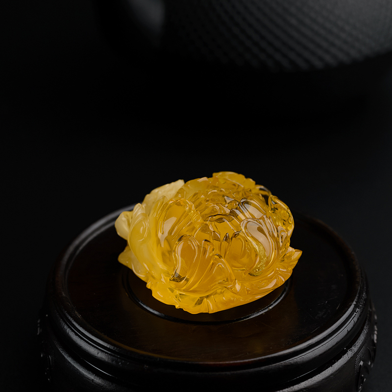 鸡油黄蜜蜡牡丹花吊坠-红掌柜