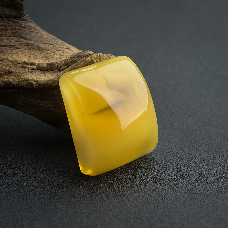 金绞蜜无事牌吊坠-红掌柜