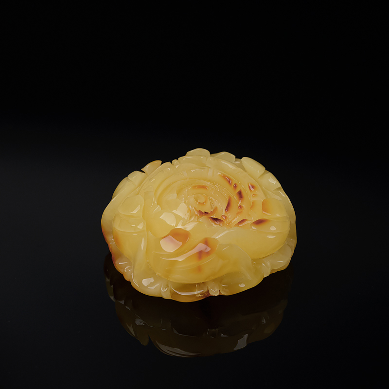 带皮俏色蜜蜡牡丹花-红掌柜