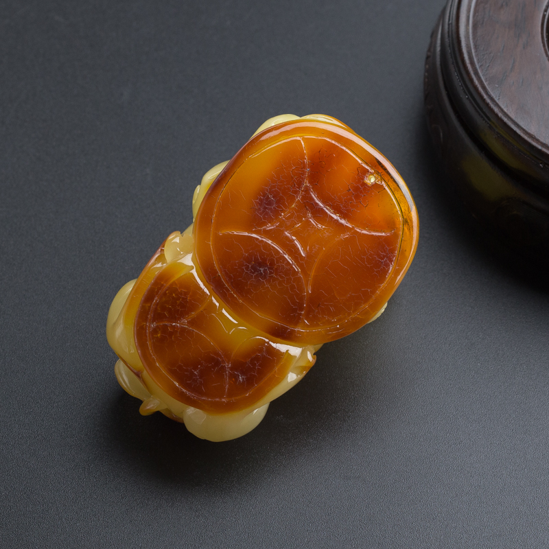 波罗的海天然蜜蜡貔貅吊坠-红掌柜