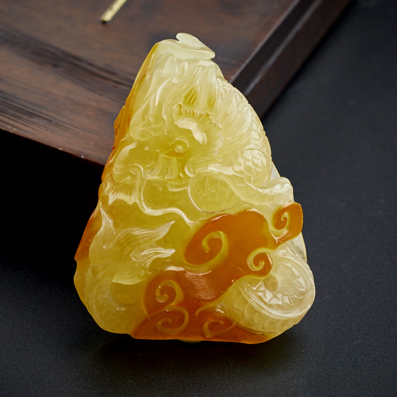 金绞蜜龙吊坠-红掌柜珠宝