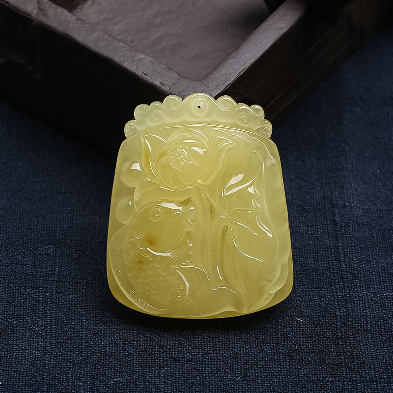 蜜蜡年年有余吊坠 - 红掌柜珠宝