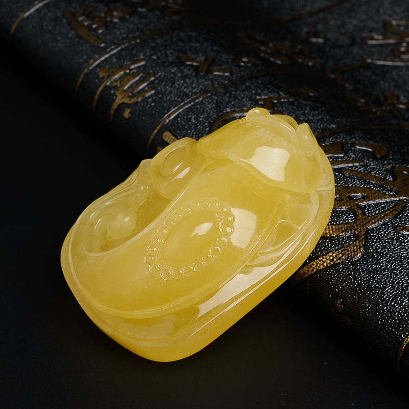 鸡油黄蜜蜡如意-红掌柜珠宝