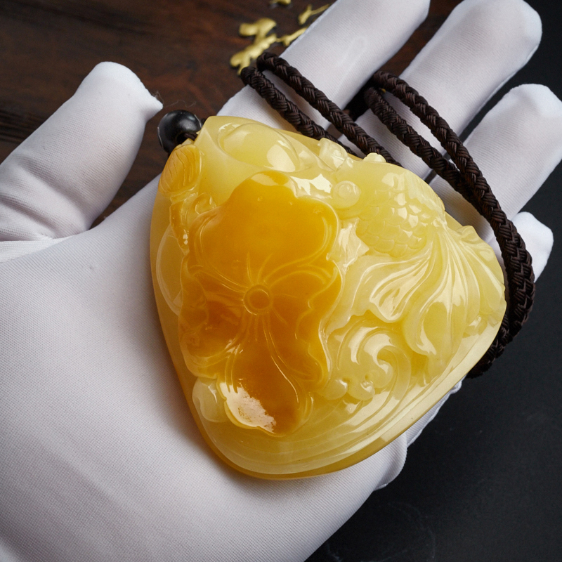 波罗的海带皮满蜜金鱼吊坠 - 红掌柜珠宝