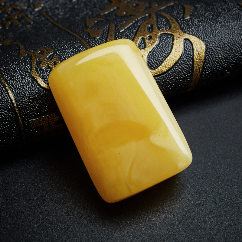 鸡油黄蜜蜡方牌吊坠 - 红掌柜珠宝