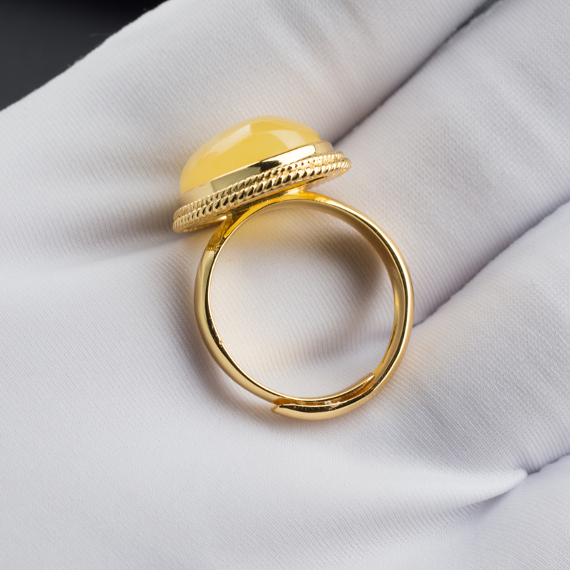 银镶鸡油黄蜜蜡戒指 -红掌柜珠宝