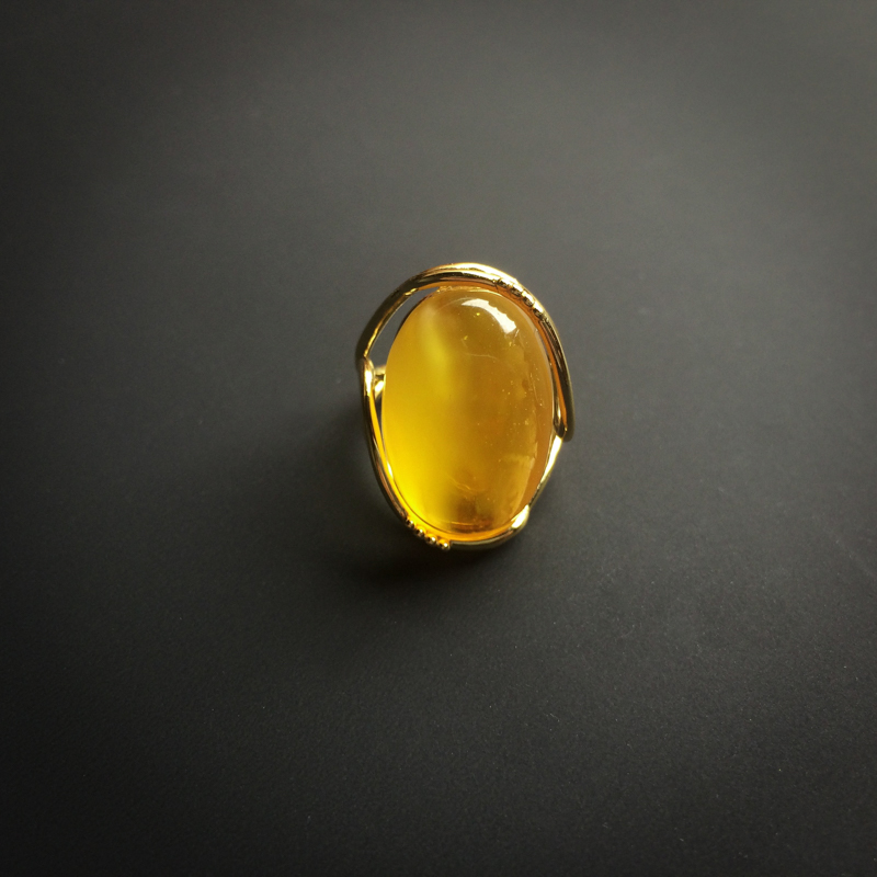 银镶天然鸡油黄蜜蜡戒指 - 红掌柜