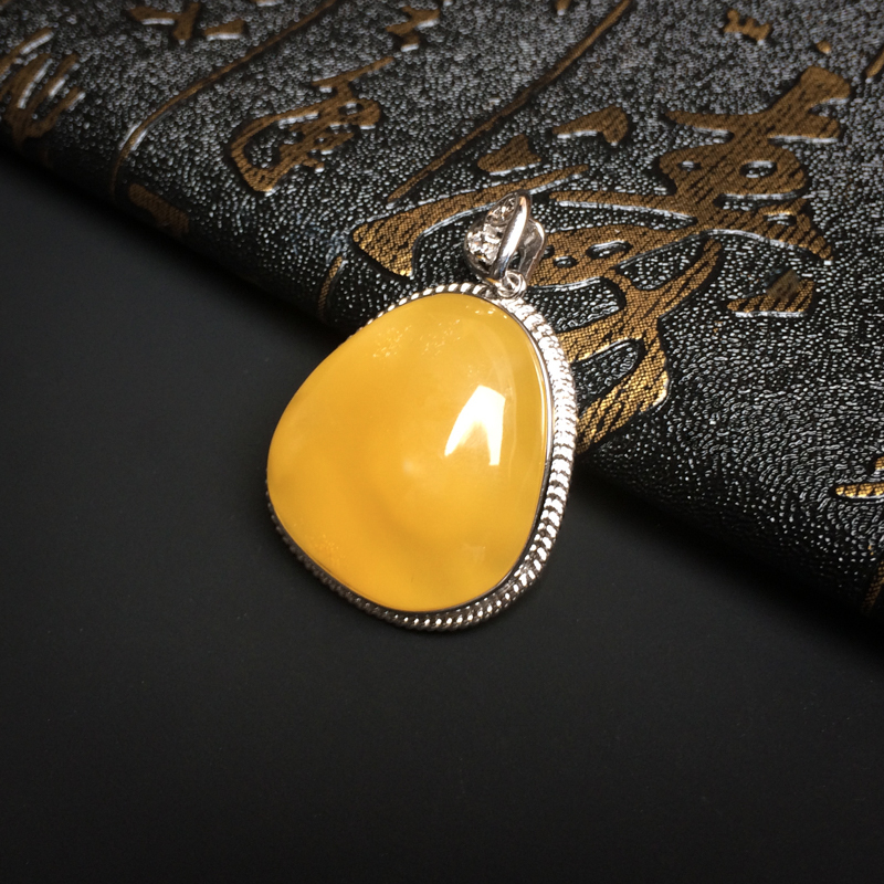 鸡油黄满蜜蜜蜡吊坠 - 红掌柜