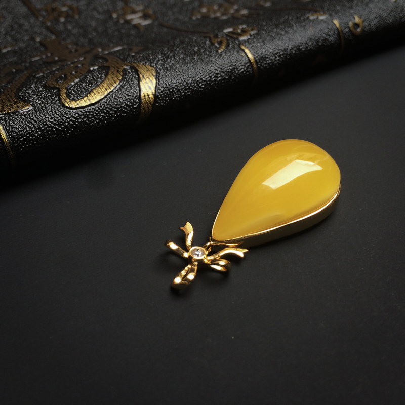 满蜜鸡油黄蜜蜡吊坠 - 红掌柜