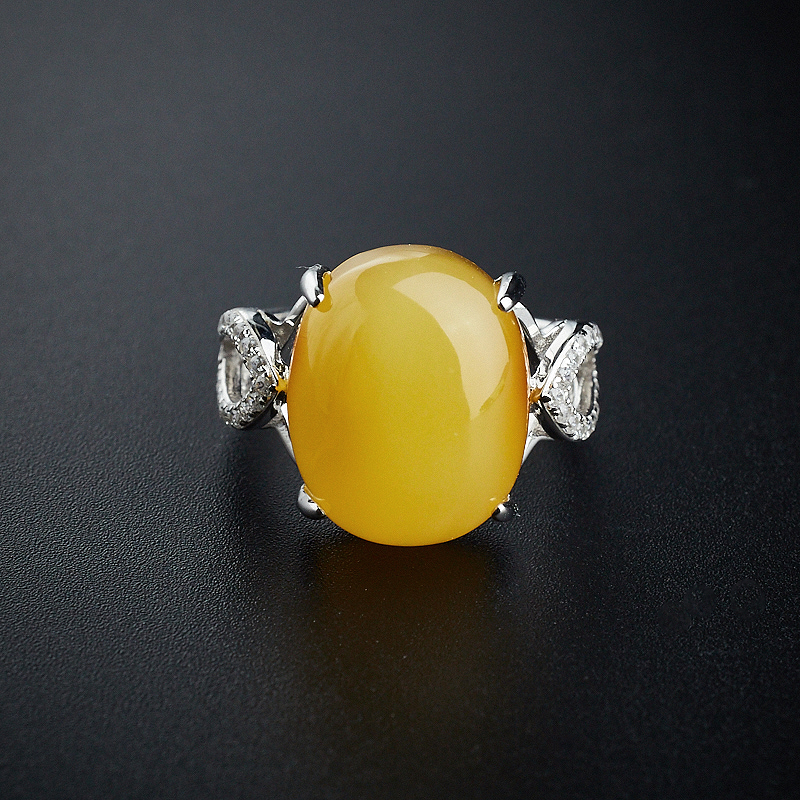 银镶满蜜鸡油黄蜜蜡戒指-红掌柜