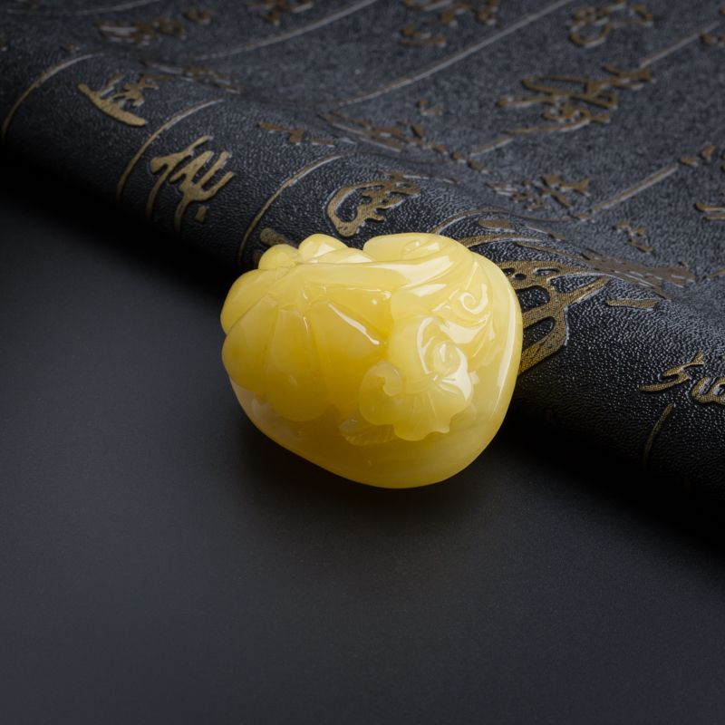 波罗的海满蜜鸡油黄蜜蜡吊坠-红掌柜