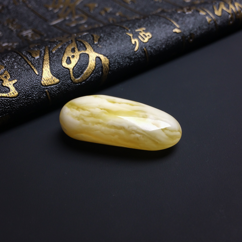 波罗的海蜜蜡吊坠-红掌柜