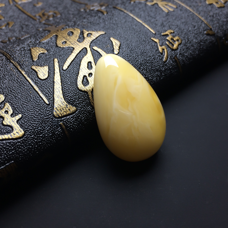 白花蜜吊坠-红掌柜