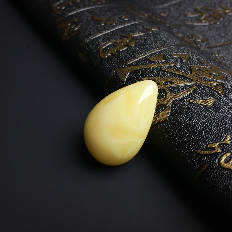 水滴吊坠-红掌柜