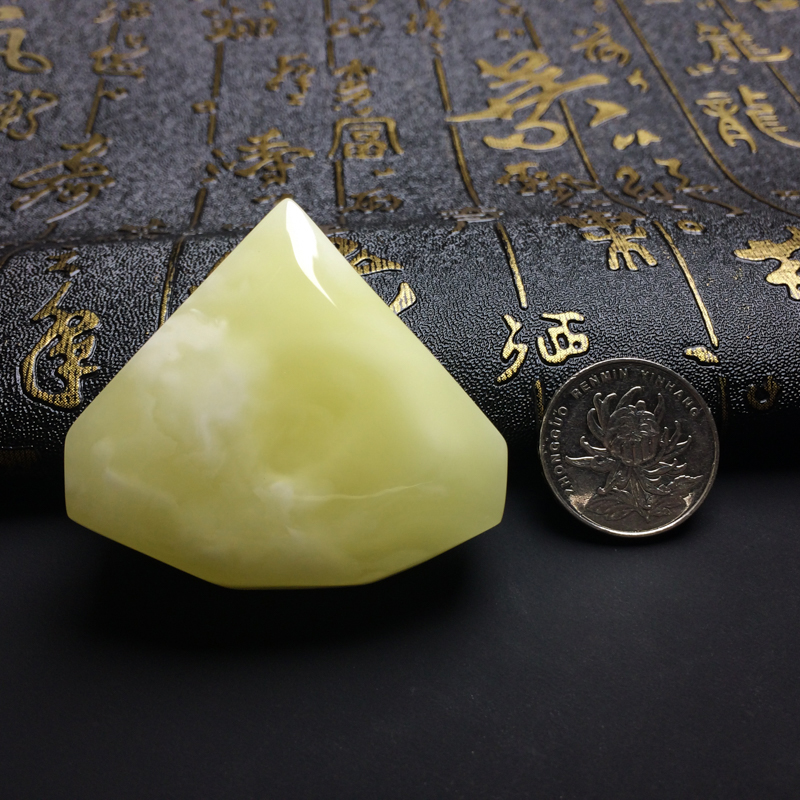 波罗的海蜜蜡三角牌吊坠-红掌柜