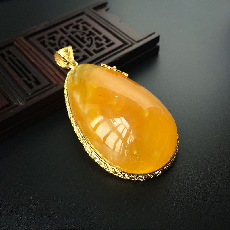 天然银镀金镶鸡油黄水滴蜜蜡吊坠 - 红掌柜