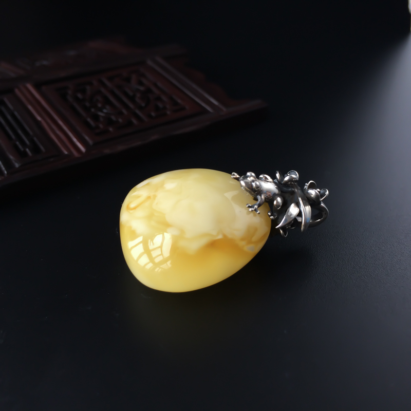 波罗的海天然白花蜜随形吊坠 - 红掌柜