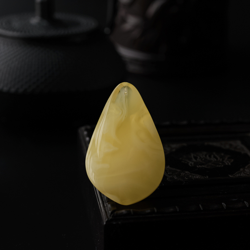 柠檬黄随形蜜蜡吊坠 - 红掌柜