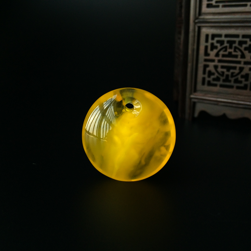 鸡油黄金包蜜吊坠-红掌柜