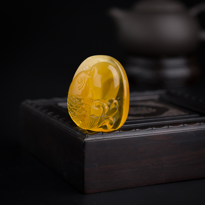 天然鸡油黄蜜蜡鱼吊坠-红掌柜