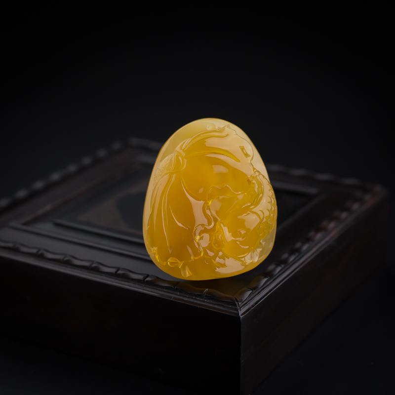 天然鸡油黄蜜蜡鱼吊坠-红掌柜