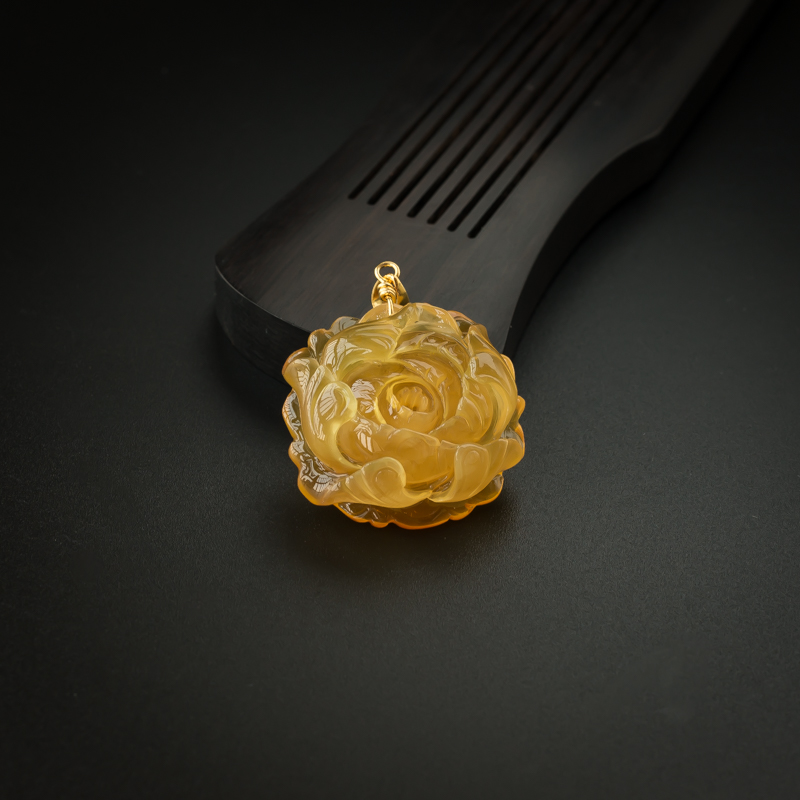 鸡油黄蜜蜡牡丹吊坠-红掌柜