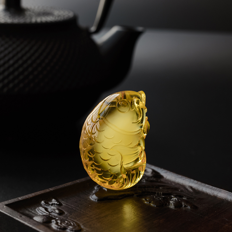 波罗的海天然金包蜜蜜蜡鱼吊坠 - 红掌柜