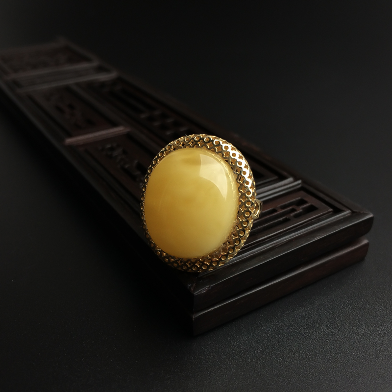 天然18K金镶鸡油黄蜜蜡戒指 - 红掌柜