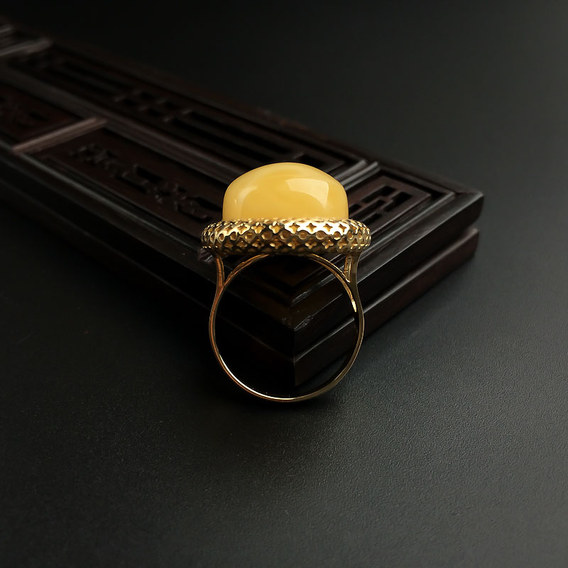 鸡油黄蜜蜡戒指 - 红掌柜